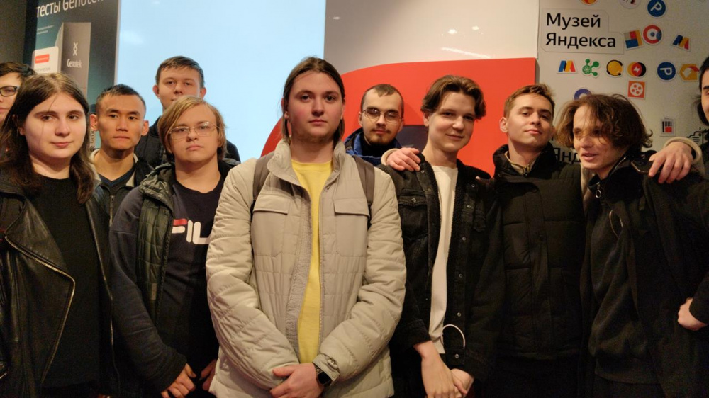 Экскурсия группы СА50-1-21 в музей Яндекса (04.04.2024)